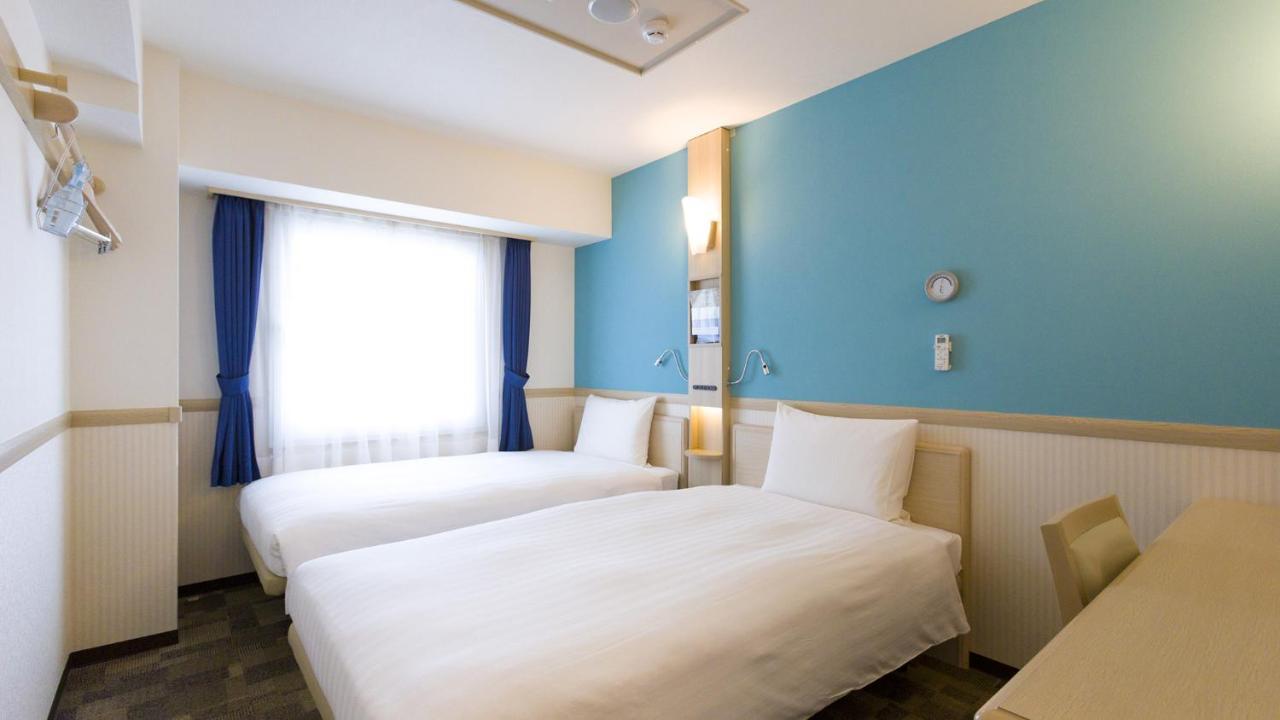 Toyoko Inn Tsubame Sanjo Ekimae Екстер'єр фото