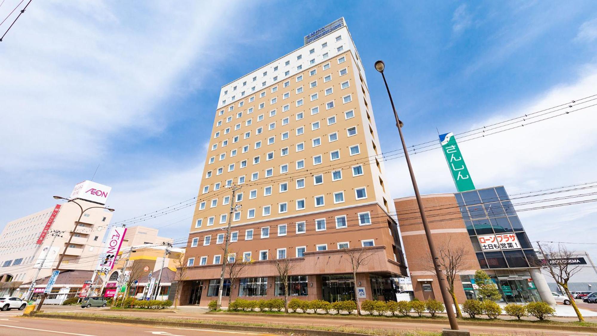 Toyoko Inn Tsubame Sanjo Ekimae Екстер'єр фото